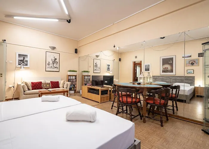 Syntagma Square 1 Bedrm 4 Persons Apartment By Mps